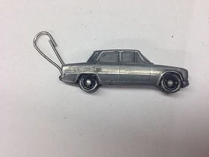 Alfa Romeo Giulia 1300 super circa 1971 ref2 car emblem on a zip puller - Picture 1 of 1