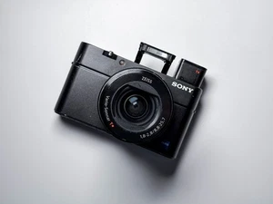 Sony RX100 III Mark 3 Cyber-shot 20,1 MP - 1 Jahr Garantie TOP RX 100 M3 - Bild 1 von 13