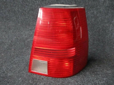 Fanale posteriore destro originale VW Bora Golf 4 Variant luce posteriore ROSSO 1J9945076M - Immagine 1 di 2
