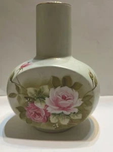 Vintage Porcelain RS Pale Green and Hand Painted Rose Floral Vase w/ Gold Trim - Picture 1 of 10