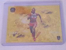 Gabby Thomas 2021 Super Glow 1/1 Gold Cracked Ice Ssp