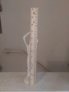 BATHING BEAUTY FIGURINE - Picture 1 of 9