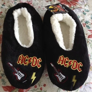 ACDC Women's Fuzzy Babba Slipper Socks Black Size 5-7 - Picture 1 of 4