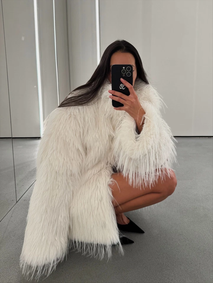 Mujeres Invierno Manga Larga Informal Blanco Corto Lana Real Piel Cálida Larga Chaqueta Prendas para el torso Foto 1 de 4