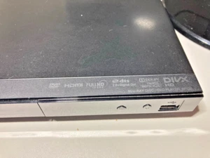 Reproductor de discos DVD Blu-ray LG modelo BP125 con control remoto - Imagen 1 de 12
