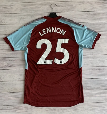 Burnley 2017 - 2018 Home football shirt jersey Puma size L #25 Lennon Cover