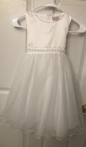  Merry Day Girl White Satin Bow Belt Sleeveless White size 4-5 XXXL - Picture 1 of 7