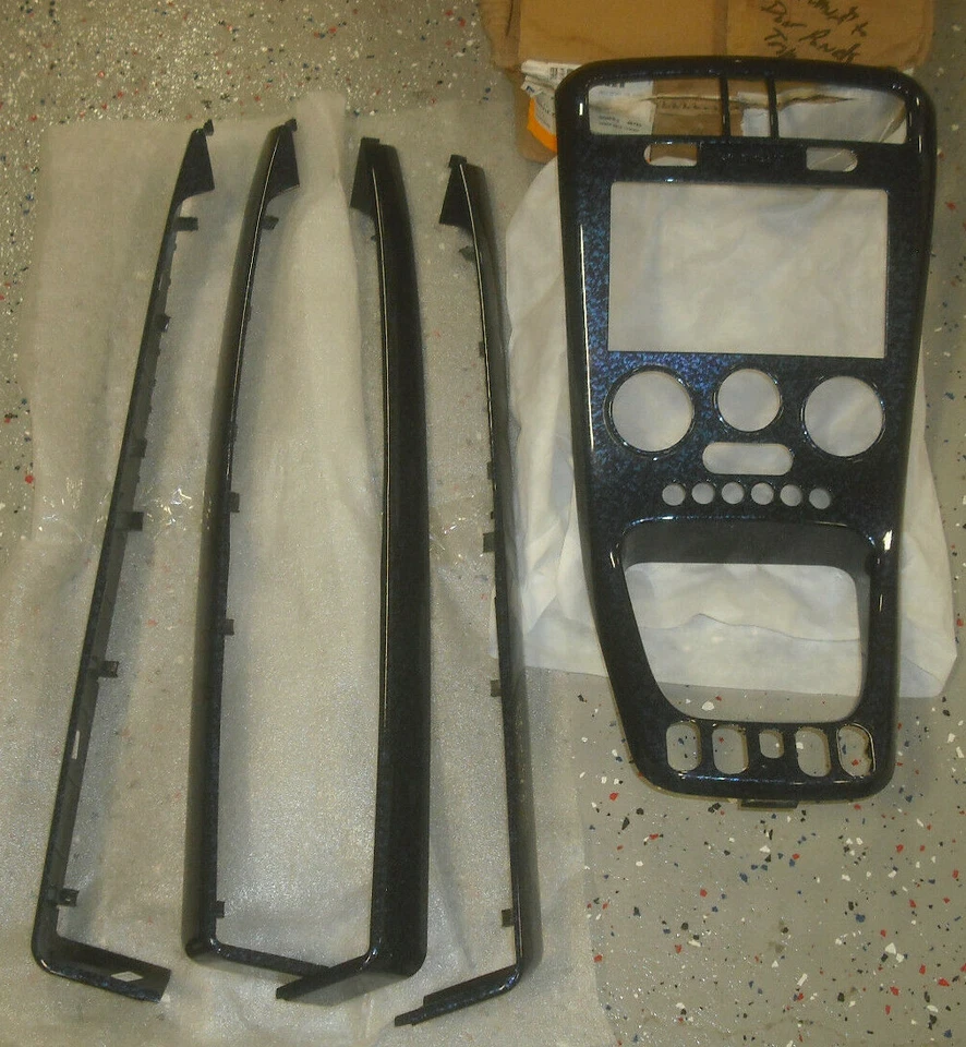 NOVO 2006-09 Pontiac Torrent, Controle, Moldura de Painel de Rádio Kit de Acabamento Lua Azul  - Imagem 1 de 4