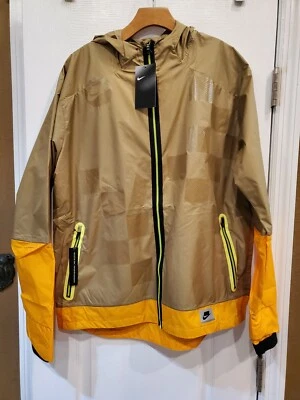 NEW Nike Shield Hooded Running Jacket High Visibility Large Walking - Image 1 of 4
