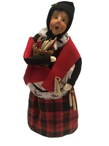 Byers Choice Retired 1998 Gray Haired Woman Selling Candles Plaid Skirt - Picture 1 of 6