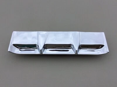 Хромированная отделка внешней задней двери 1958 Oldsmobile Super 88 4738043 от оригинального производителя - Изображение 1 из 4