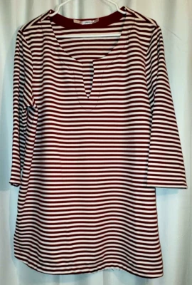 Gibson Women’s XL Maroon & White Stripe V Neck 3/4 Sleeve Tunic - Image 1 of 4