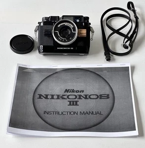 Nikon Nikonos III fotocamera pellicola subacquea obiettivo 35 mm f2,5 MF - LEGGERE BENE - - Foto 1 di 15