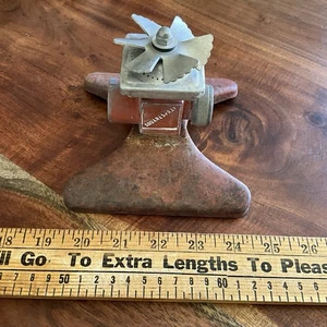 Vintage Red Metal Lawn Sprinkler, Square Spray, "RED It gets the corners" - Picture 1 of 1