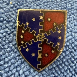 Pin DI raro del Ejército de los Estados Unidos: 62º Regimiento de Artillería Costera Tornillo Trasero D5 - Imagen 1 de 2