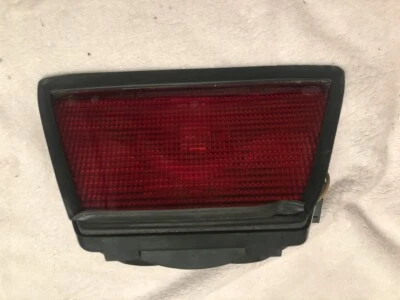 Luz de freno trasera de cristal BMW 840Ci E31 1994 usada  Foto 1 de 4