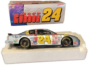 ACTION 2000 MONTE CARLO 1/24 ACTION JEFF GORDON NASCAR DUPONT - Picture 1 of 6