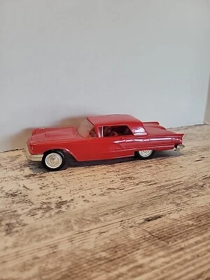Винтажный оловянный автомобиль 1960 FORD Thunderbird A.M.T. Бирмингем, Мичиган - Изображение 1 из 4
