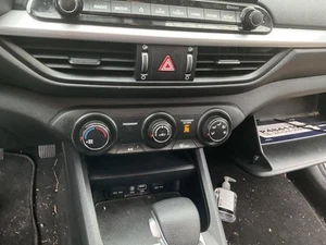 Heater Climate Temperature Control Sedan Manual Temperature Control Fits 19-21 F - Picture 1 of 12