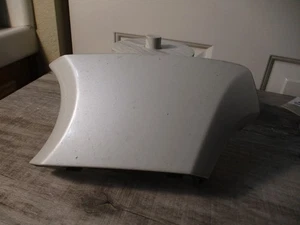 2005-2007 Subaru Outback Bumper Tow Hook Eye Cover Cap OEM 37J Satin White Pearl - Bild 1 von 10