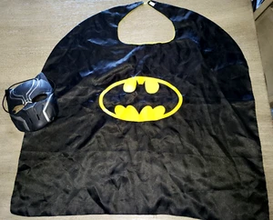 BOYS BATMAN CAPE FACE MASK  1 OTHER PRETEND HALLOWEEN HALF PLASTIC ONE SIZE FITS - Picture 1 of 2
