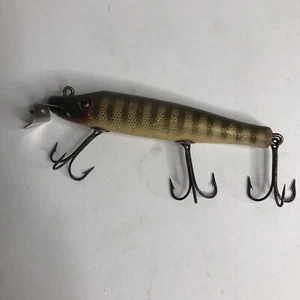 Creek Chub Pikie in Pike Scale Color Early 2 Line Tie Model 1930s - Picture 1 of 10