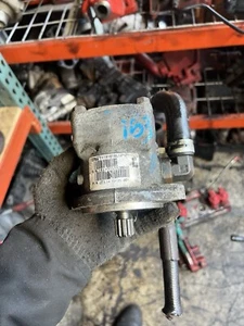 OEM TRW POWER STEERING PUMP 14 19126 001 - Picture 1 of 3