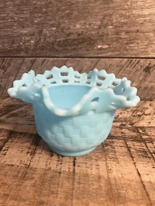 Vtg Fenton Aque Blue Satin Glass Lattice Basket Weave Candy Trinket Dish Bowl - Picture 1 of 10