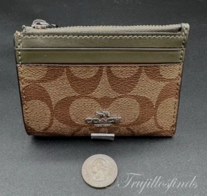 Coach Mini schmale Ausweisetui aus charakteristischem Canvas Überschuss grün 88208 neu - Bild 1 von 10