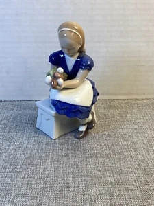 Vintage B & G Porcelain Figurine, “Ida’s Flowers”, Bing & Grondahl, Denmark - Picture 1 of 6