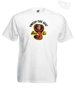 Cobra kai sweep the leg tshirt 80s retro karate kid - Foto 1 di 1