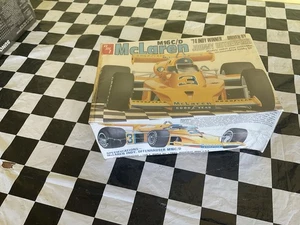 AMT T260 M16C/D McLaren model kit - Picture 1 of 5