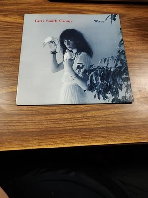 PATTI SMITH GROUP*Wave* Vinyl LP RECORD Arista Records AB 4221 EX/VG 1979 ☆ Foto 1 de 4