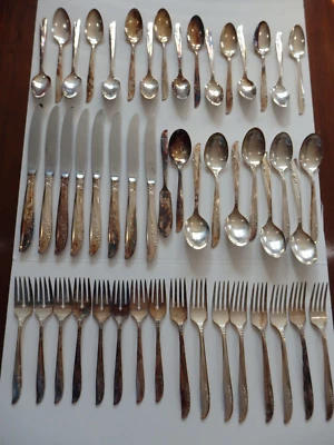 VTG Oneida 1881 Rogers Lilac Time Silverplate 50 Pcs Service/8 Needs Polishing - Image 1 of 4