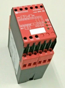 TELEMECANIQUE SAFETY MODULE 2 HAND CONTROL XPS-BC1110 MADE IN GERMANY 24VDC - Picture 1 of 5