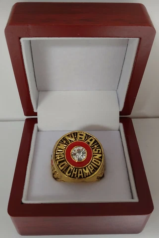 Moses Malone - 1983 Philadelphia 76ers Championship Ring With Wooden Display Box Cover