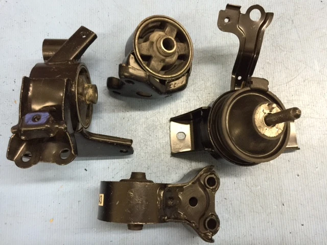 Juego de montaje de motor y transmisión automática 4 piezas 2001-2008 para Hyundai Elantra Tiburon Foto 1 de 4