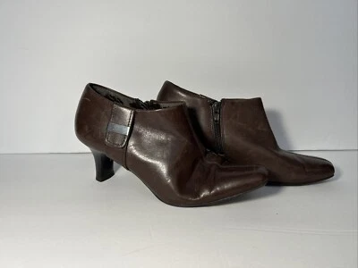 Botines de Cuero Tacón Cono Cole Haan EE. UU. 8.5 B Marrón Botines EU 39 Cremallera Lateral  Foto 1 de 4