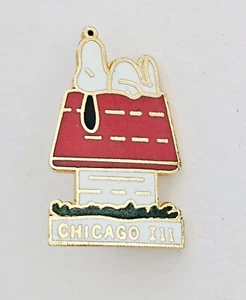 Vintage Peanuts Snoopy Dog House Lapel Pin - Chicago, IL - Picture 1 of 4