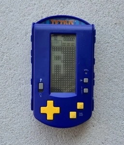 Radica Games Tetris Electronic Handheld System 2000 Flip Cover Screen Light Used - Picture 1 of 9