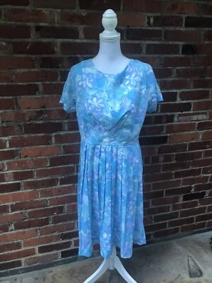 Vestido de día vintage años 60 azul floral cóctel plisado fiesta talla 18,5 seda calce acampanado Foto 1 de 4