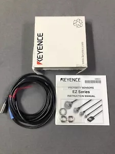 Keyence EZ-8M Induktiver Näherungssensor NPN NO/NC 12-24VDC 2m Kabel - Stck. 1 - Bild 1 von 4