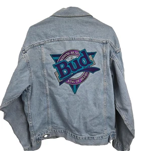 VINTAGE Budweiser Denim Jacket Large "Nothing Beats a Bud" King Of Beers Y2K - Picture 1 of 9