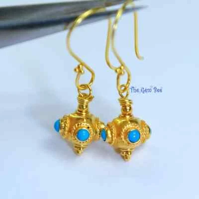 18K Solid Yellow Gold Seeping Beauty Turquoise Earrings - Image 1 of 4