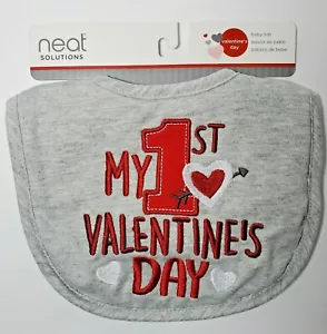 Neat Solutions Baby Bib Mi primer día de San Valentín baba dentición alimentación nuevo con etiquetas - Imagen 1 de 3