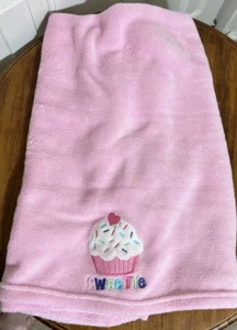 Baby Kiss Cupcake Sweetie Baby Blanket Pink Security Lovey 30 x 36 inches - Picture 1 of 4