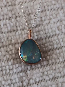 14K Rotgold Zargenfassung Cabochon schwarzer Opal & Sterling Halskette - Bild 1 von 13