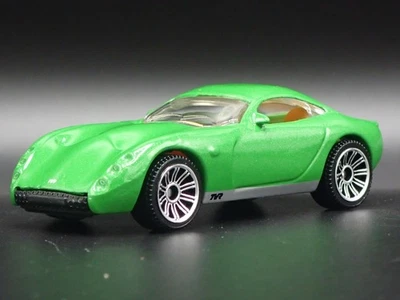 2001-2006 TVR Tuscan S Verde 1:64 Scala da Collezione Diorama Modellino Auto - Immagine 1 di 4