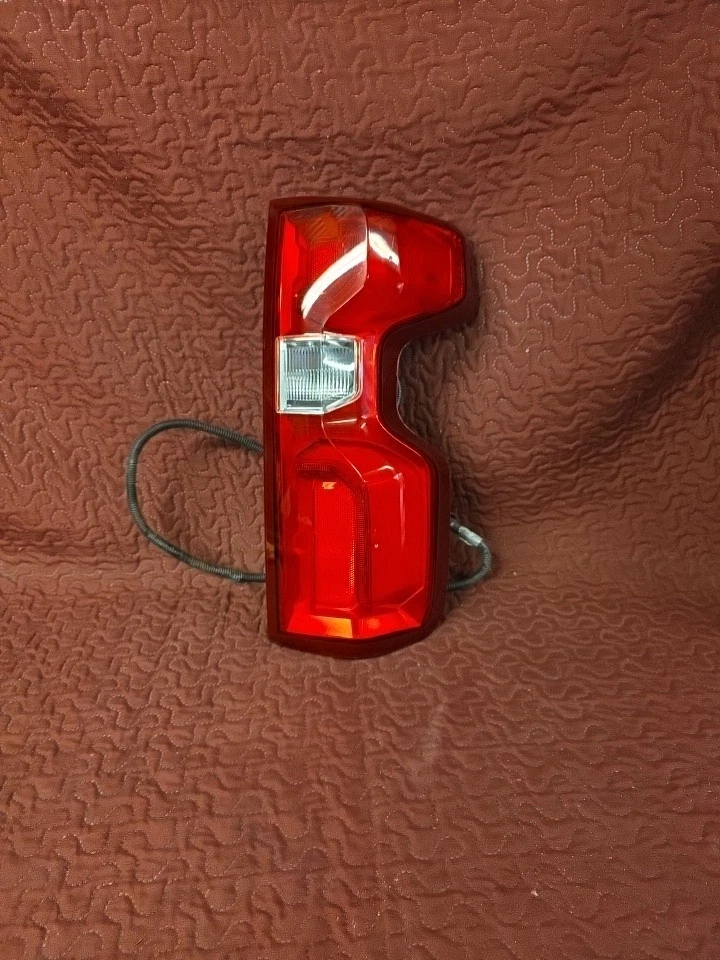 2019 - 2025 CHEVROLET SILVERADO 1500 RH PASSENGER TAIL LIGHT CAPA P6246 - Image 1 of 4