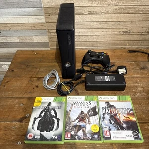 Xbox 360 S Slim Schwarz Konsole 250Gb mit allen Kabeln, Controller und Spielen - Bild 1 von 9